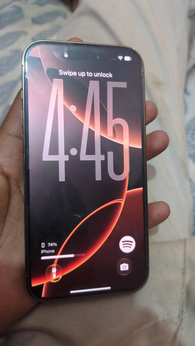 Apple iPhone 14 Pro 1