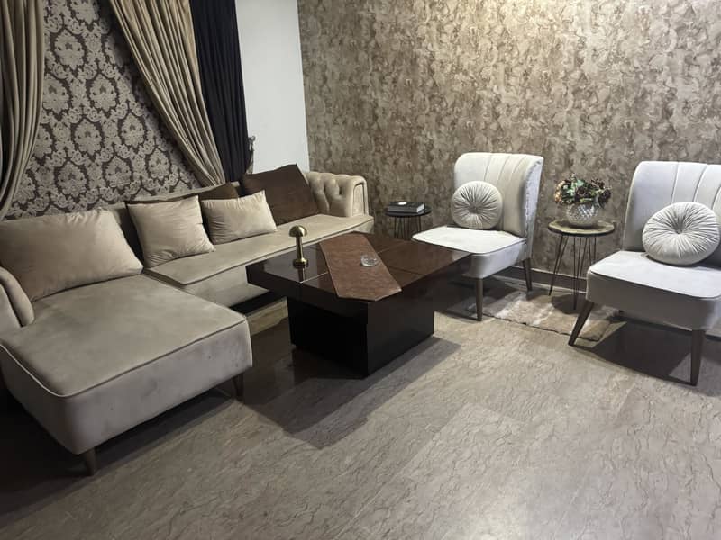 4 seater sofa set eith table and two chairs 0