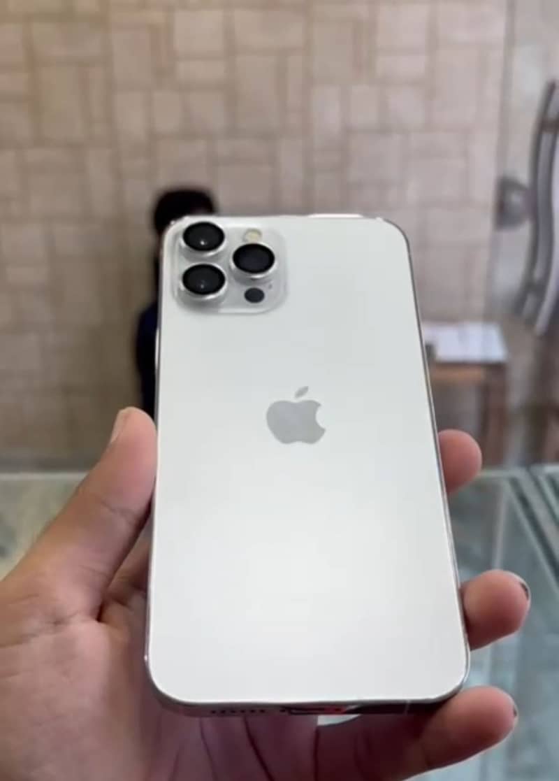 Apple iPhone 12 Pro Max 2