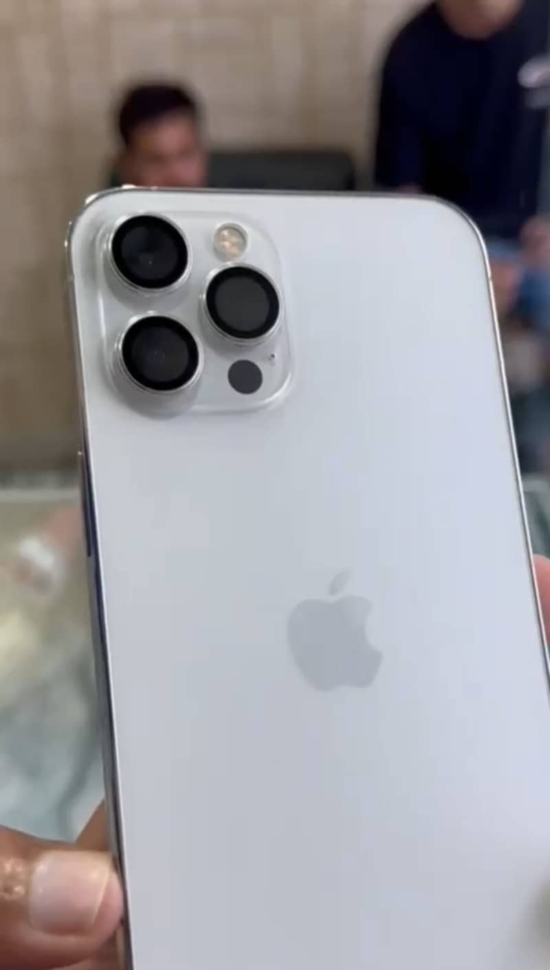 Apple iPhone 12 Pro Max 5
