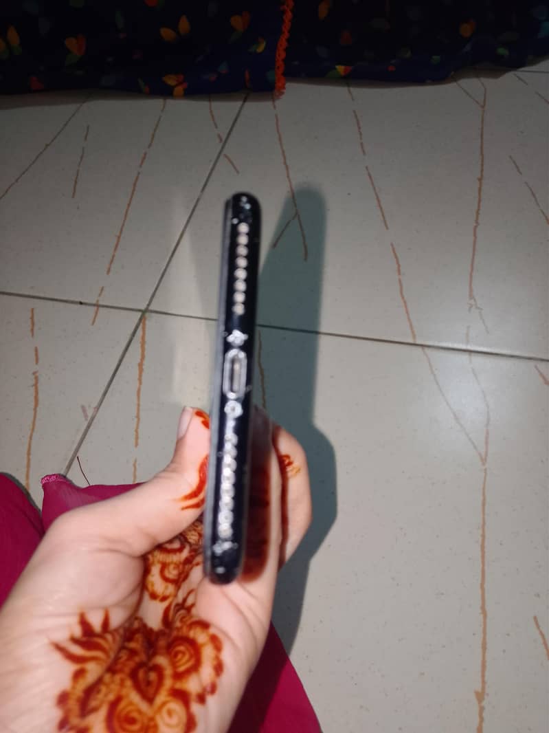 Apple iPhone 7 Plus 3