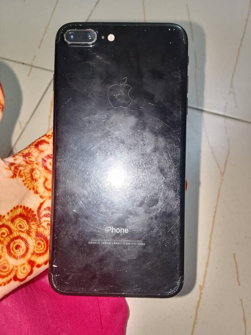 Apple iPhone 7 Plus 5