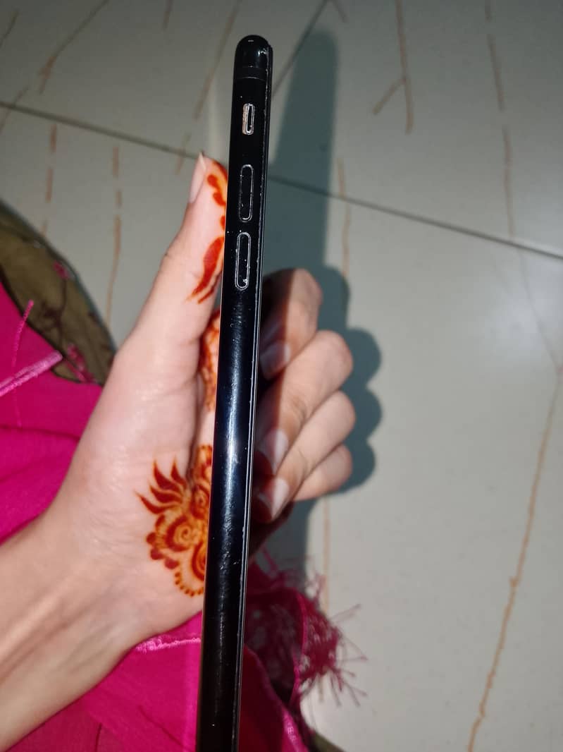 Apple iPhone 7 Plus 6