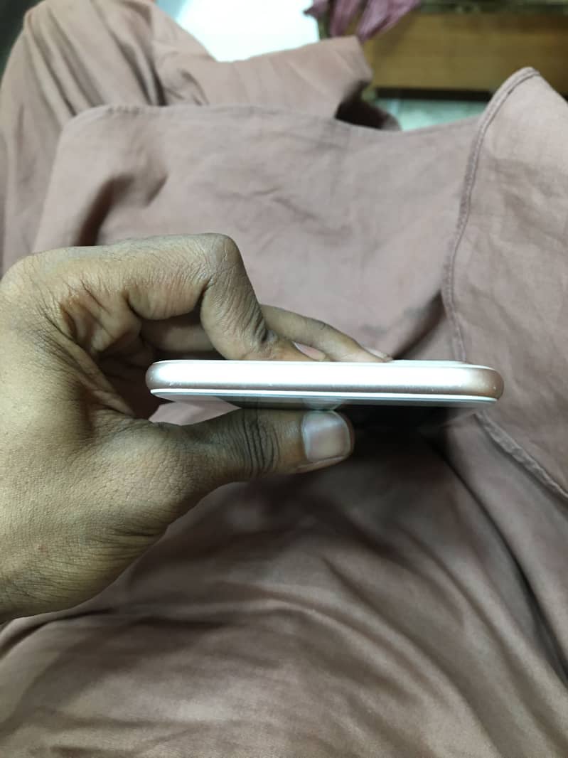 Apple iPhone 8 Plus 2