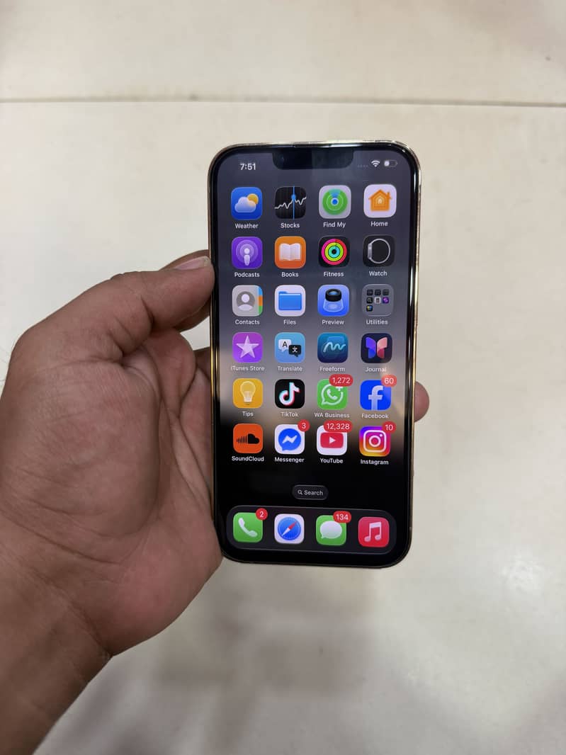 Apple iPhone 13 Pro 9