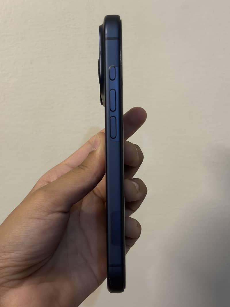 Apple iPhone 17 Pro 6