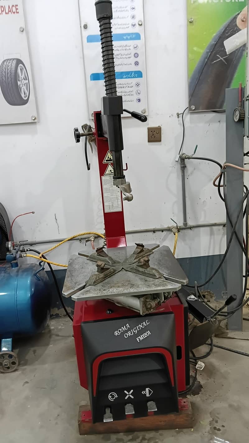 Tyer opner Machine / Tyer Changer Machine 2