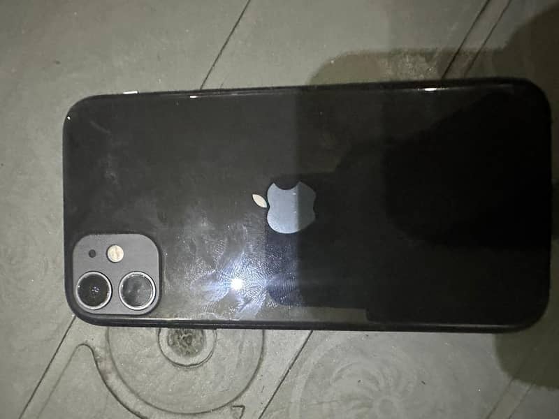 Apple iPhone 11 4