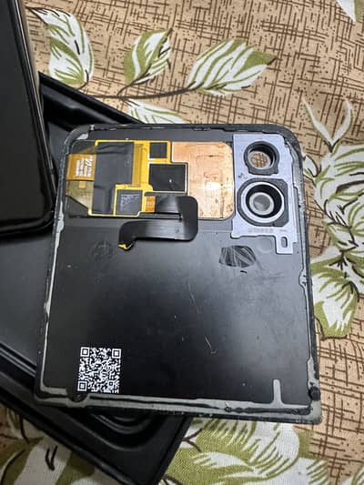 Samsung Mobile Z Flip 4