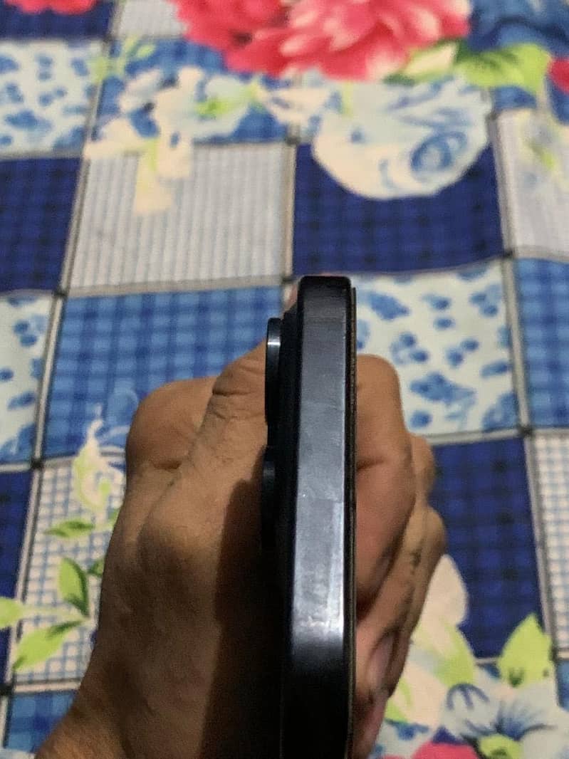 Apple iPhone 15 Pro Max 3
