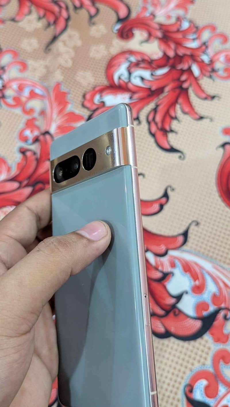 Google Pixel 7 Pro 2