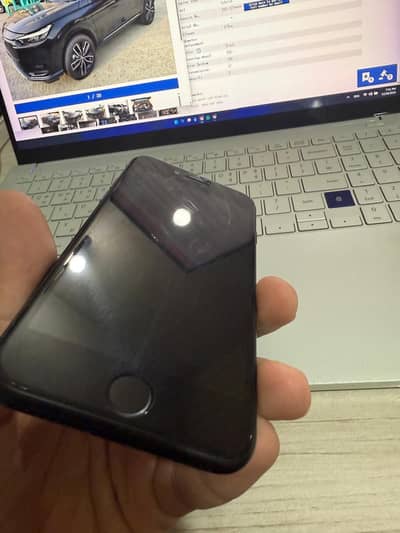 Apple iPhone 7