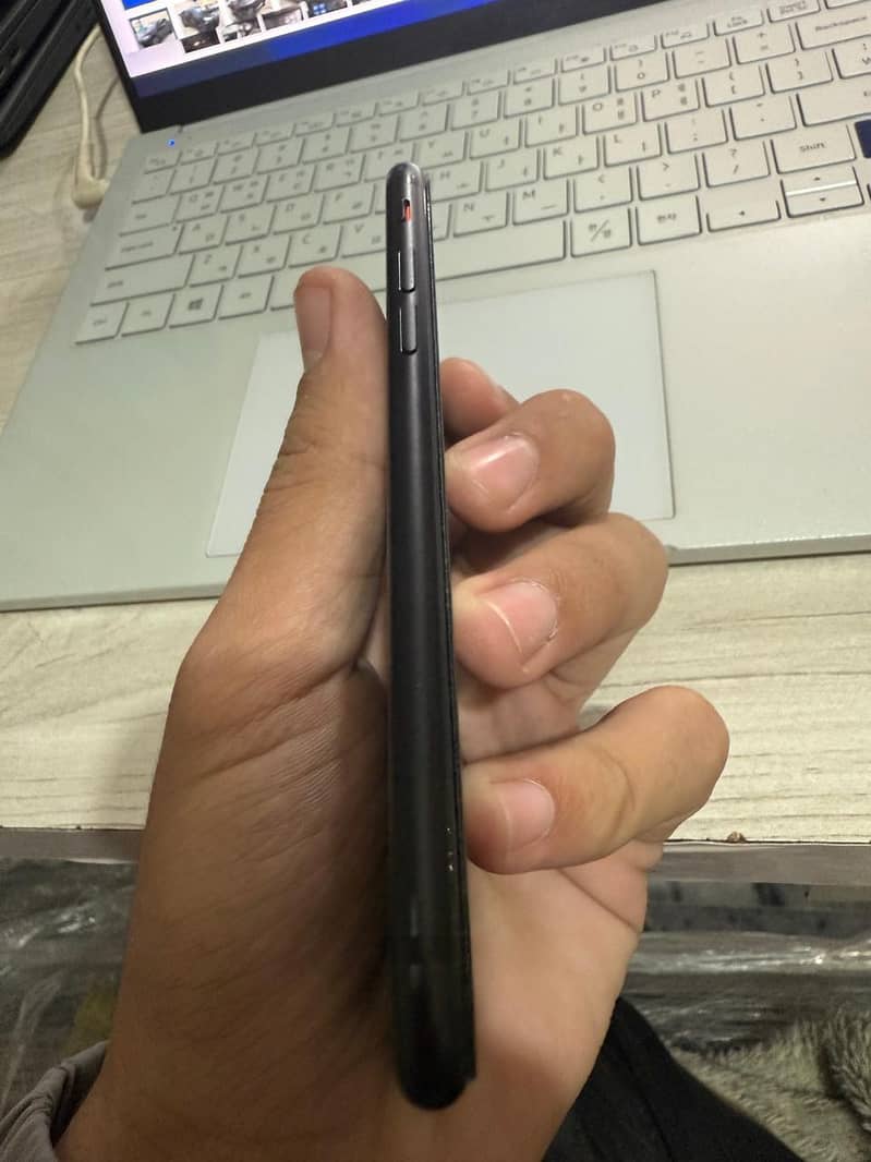 Apple iPhone 7 6