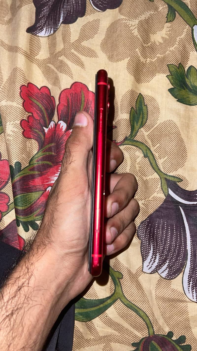 Apple iPhone 11 3