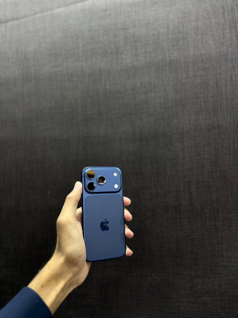 Apple iPhone 17 Pro 1