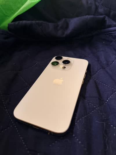 Apple iPhone 15 Pro Factory Unlocked 128 w box