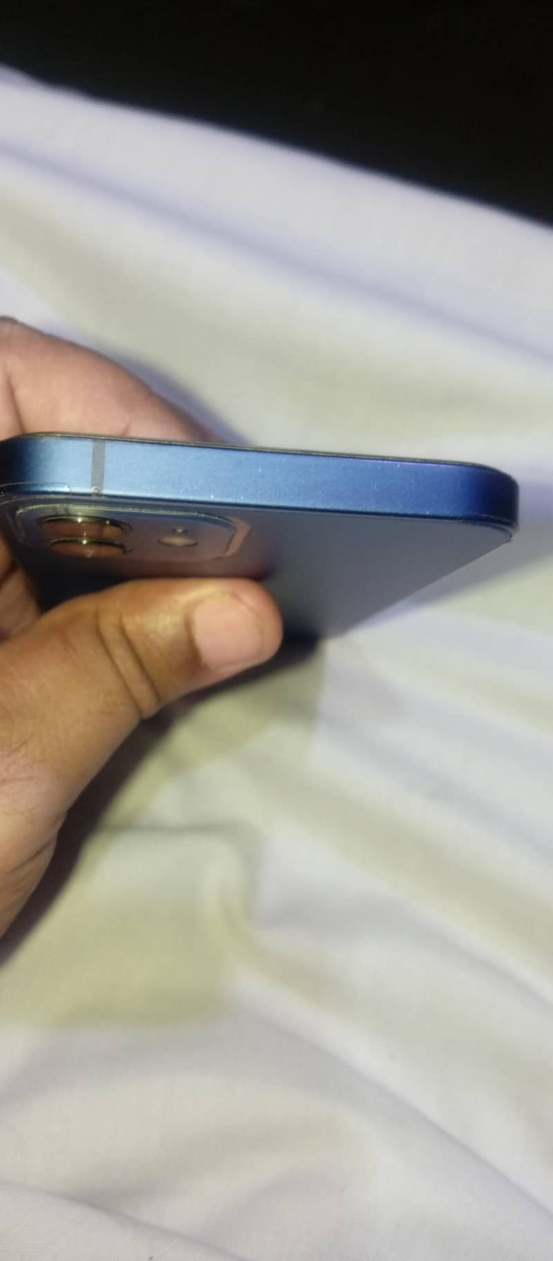 Apple iPhone 12 3