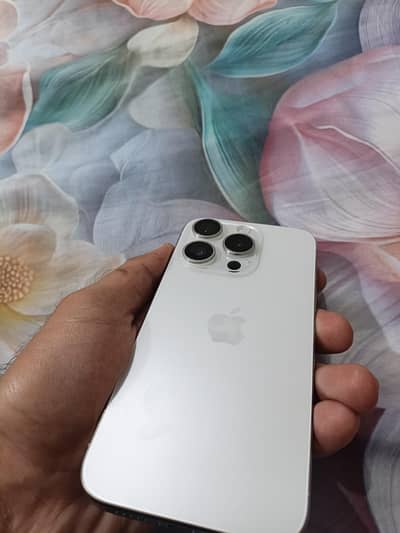 Apple iPhone 15 Pro