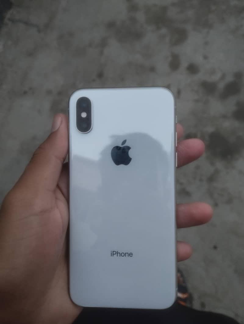 Apple iPhone XS 3