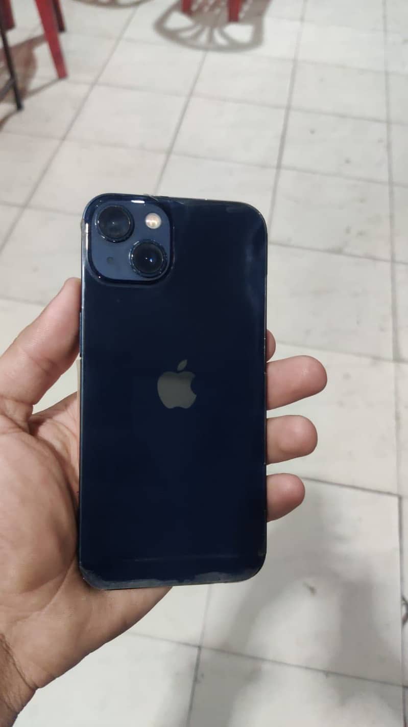 Apple iPhone 13 jv 0
