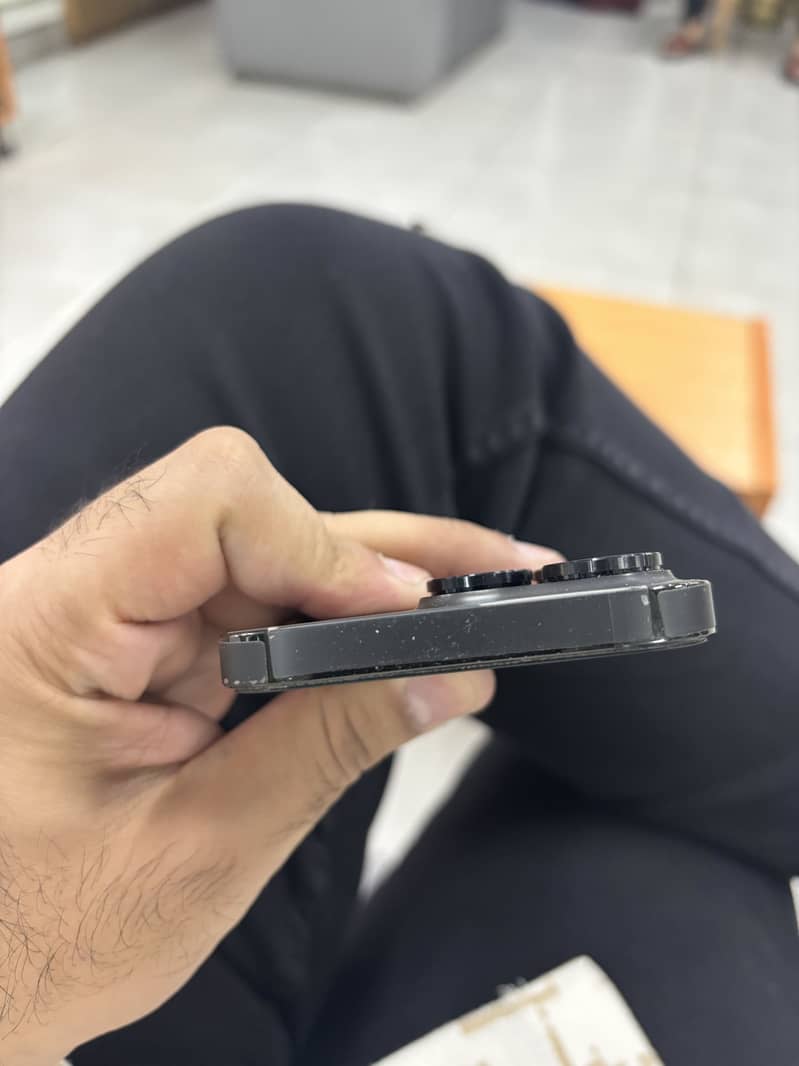 Apple iPhone 14 Pro 1