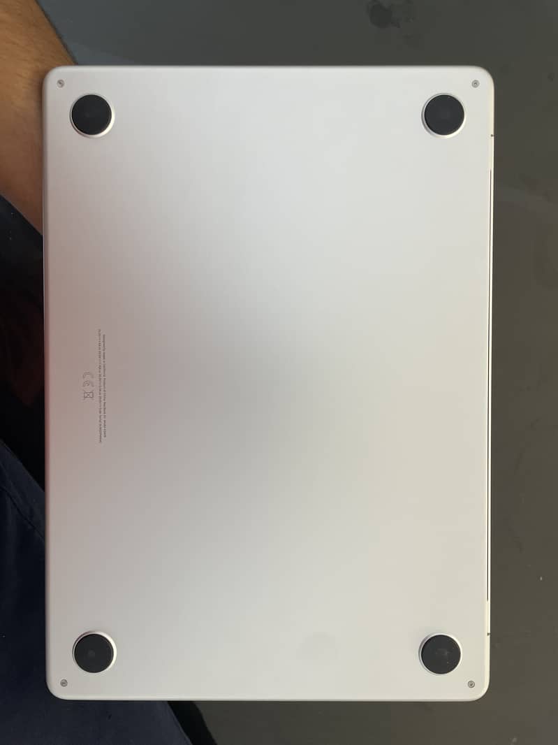 Macbook m5 air 4