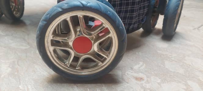 baby stroller only 1 day use just like new