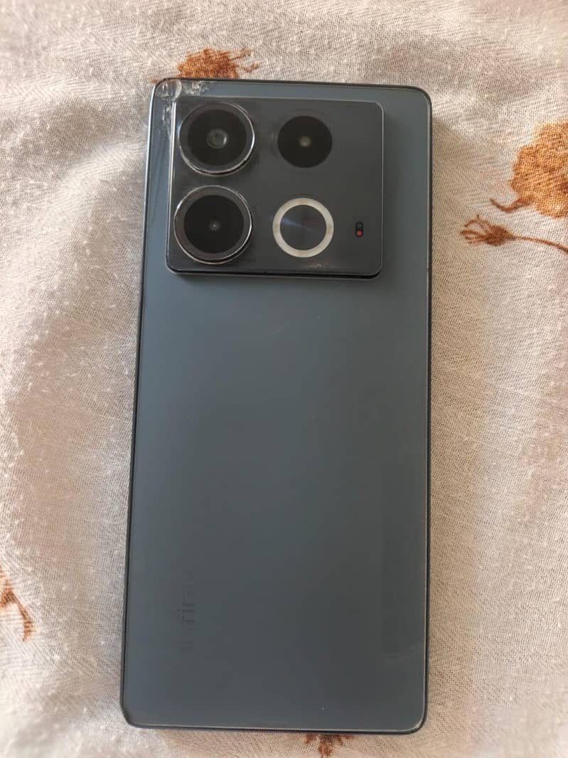 Infinix Note 40 1