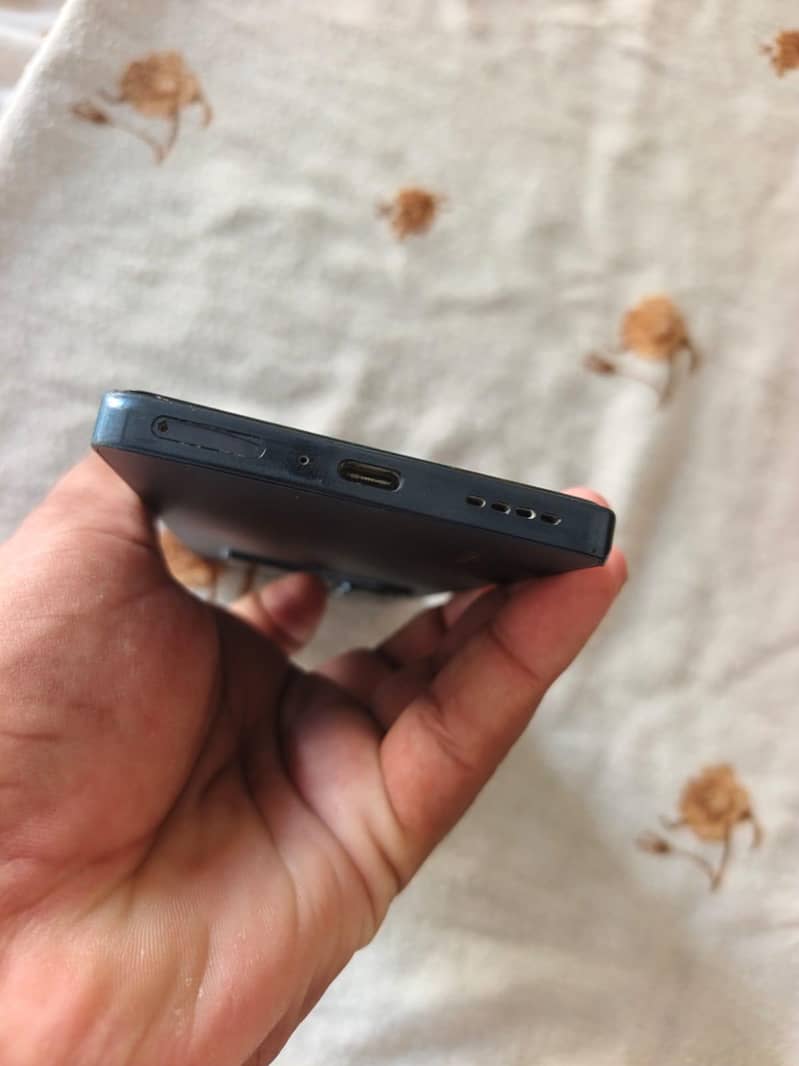 Infinix Note 40 4