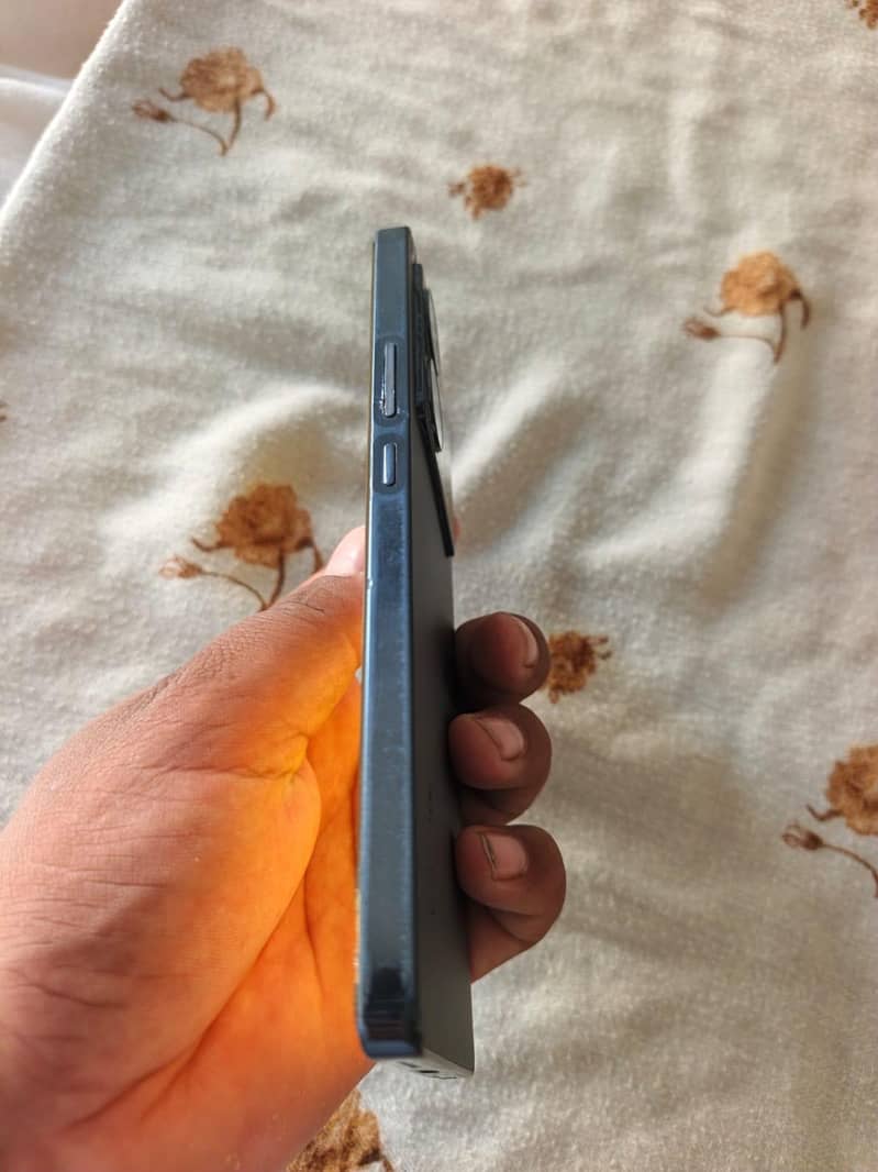 Infinix Note 40 5