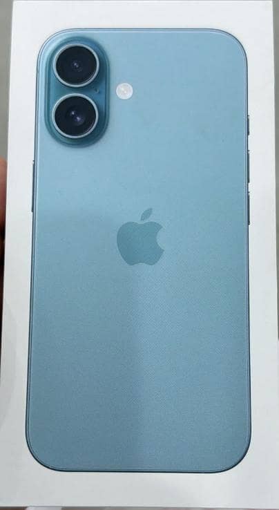 Apple iPhone 16 0