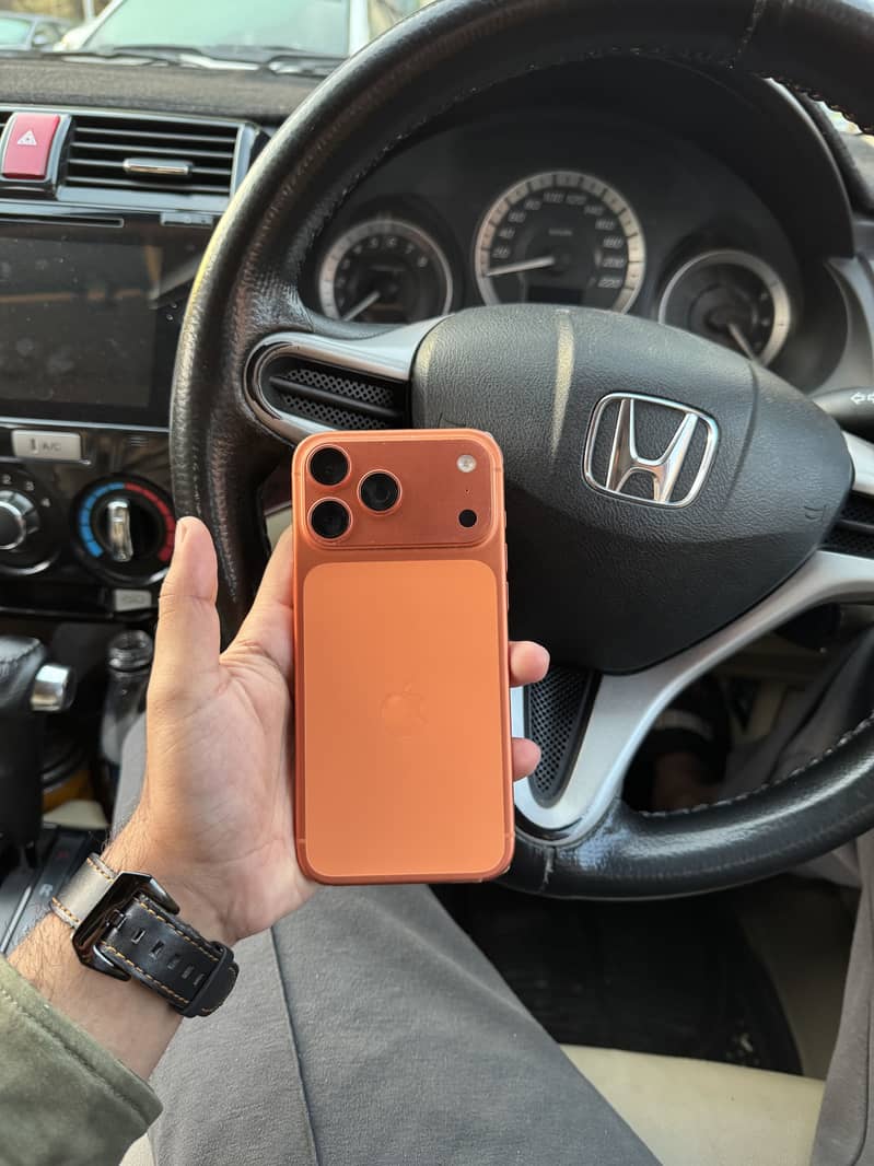 Apple iPhone 17 Pro Max 6