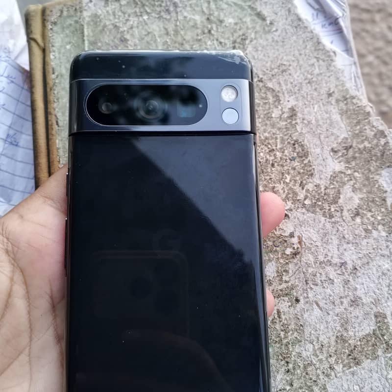 Google Pixel 8 Pro 4