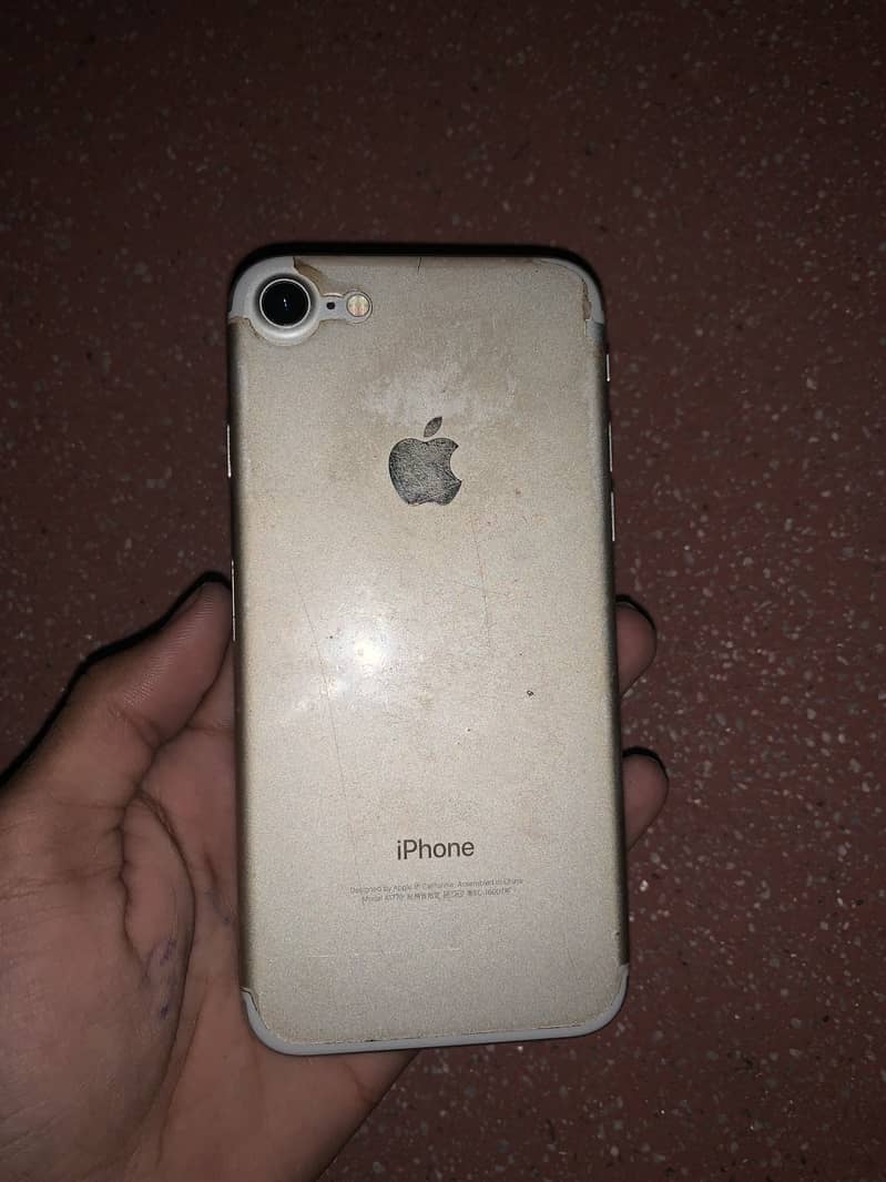 Apple iPhone 7 1