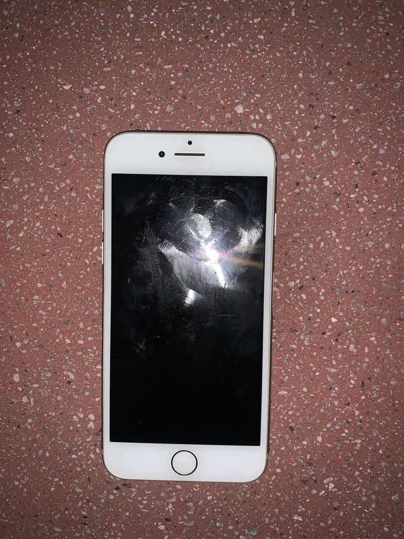 Apple iPhone 7 3