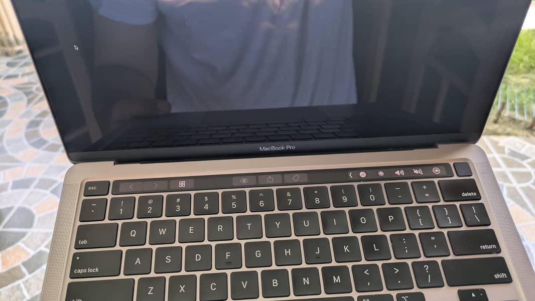 MacBook pro m2 2