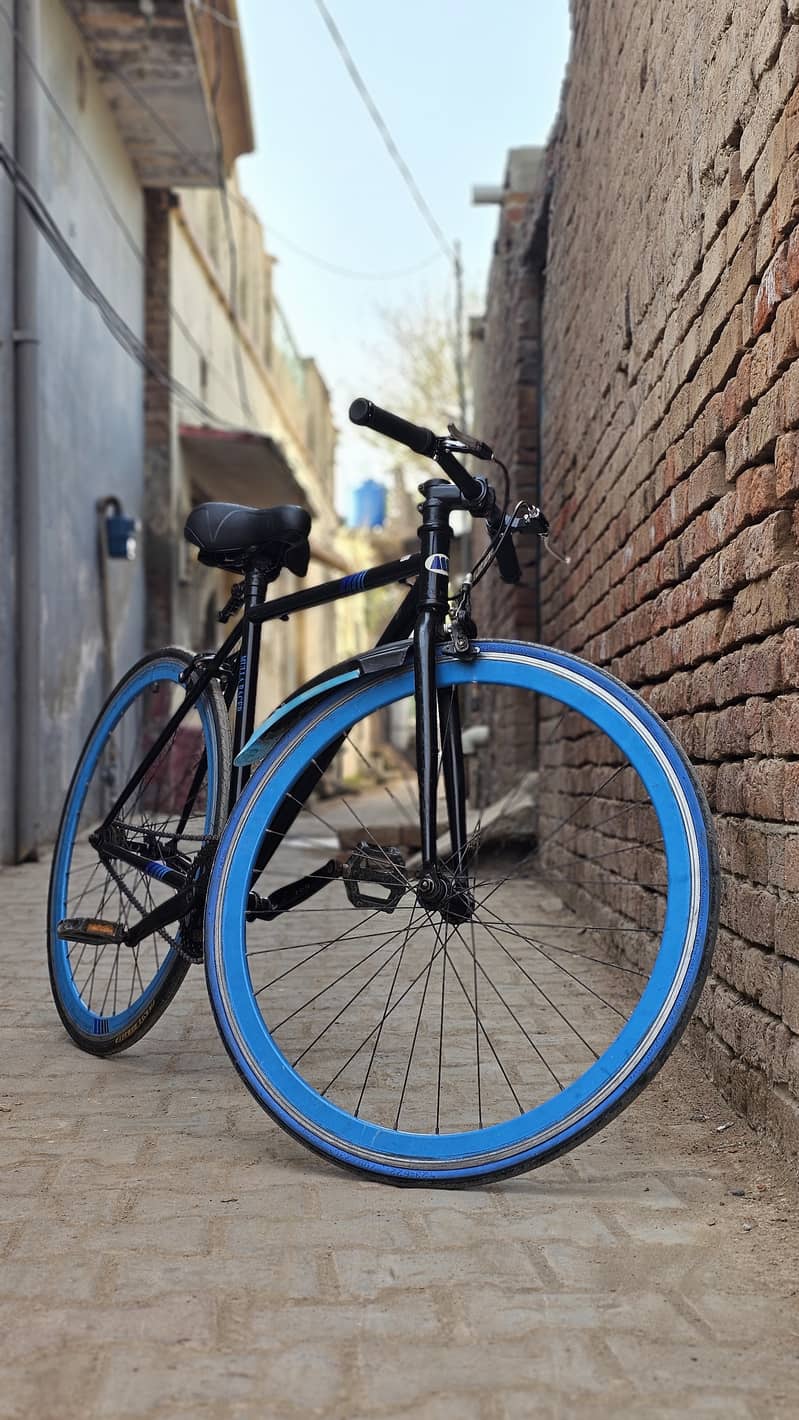 Imported Road bicycle 0