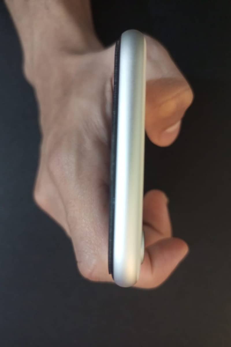 Apple iPhone SE 7