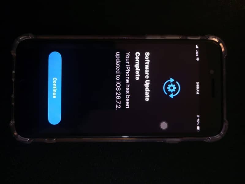 Apple iPhone SE 10