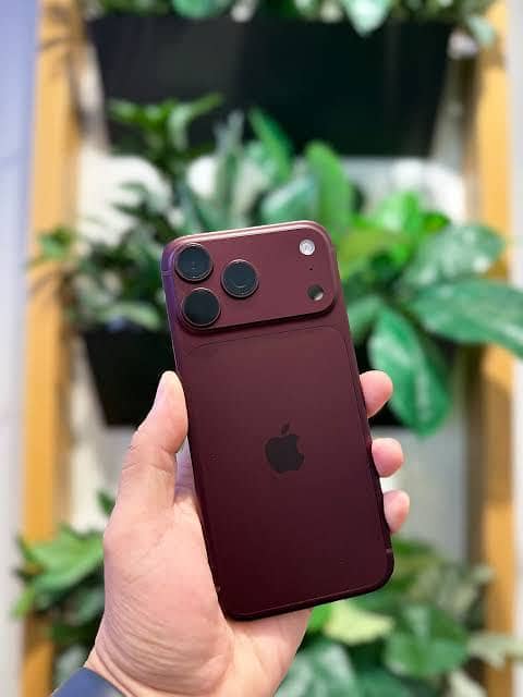 Apple iPhone 18 Pro Max 1