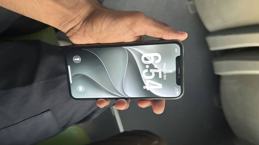 IPHONE 11 PRO 4