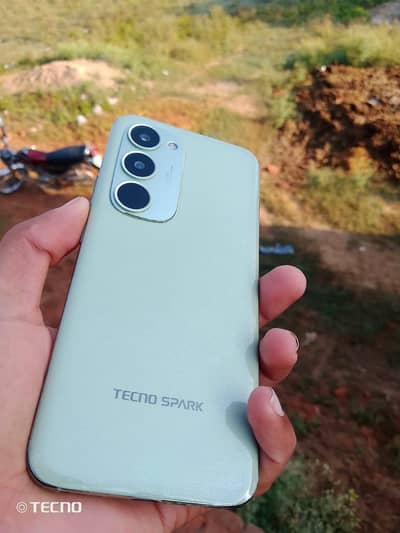 Tecno Spark 40 Pro Plus
