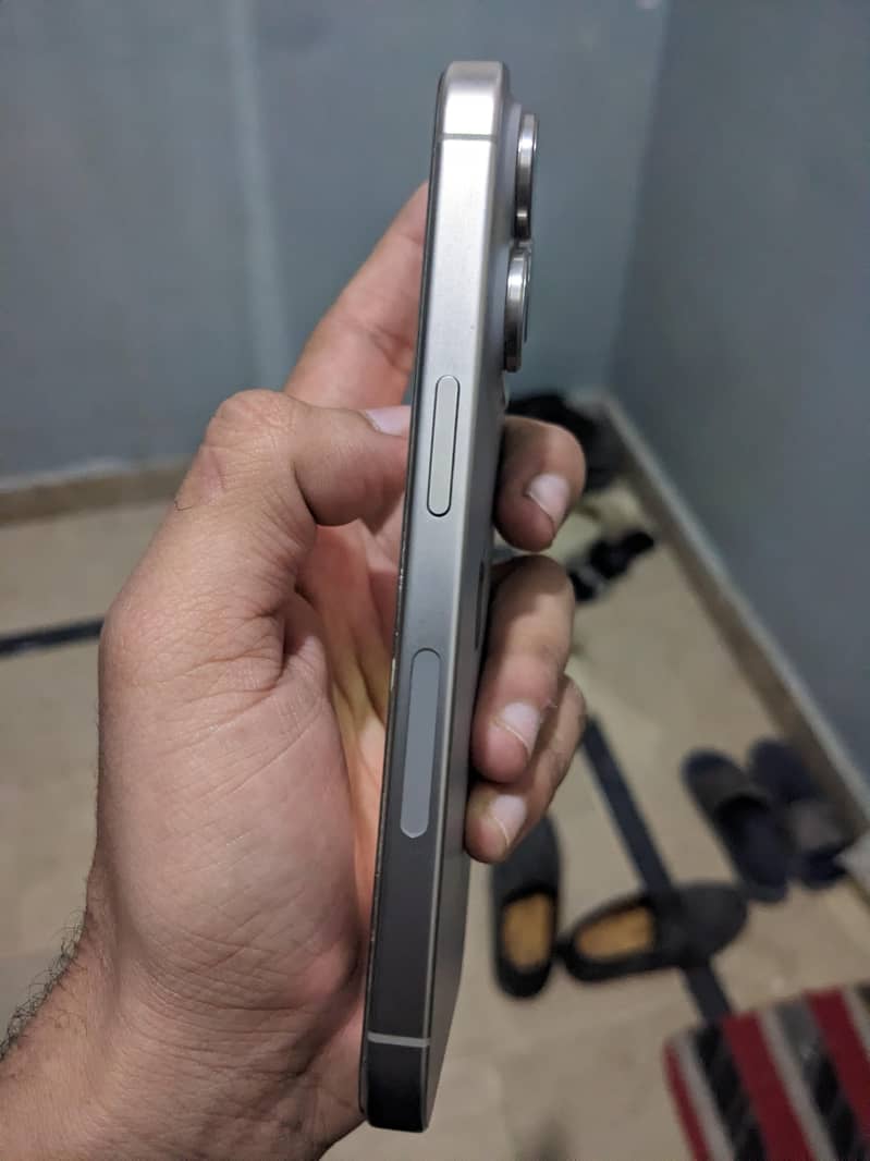 Apple iPhone 15 Pro 13