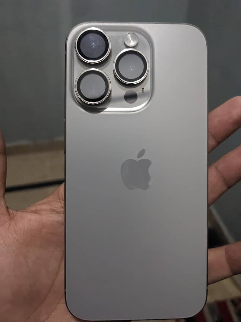 Apple iPhone 15 Pro 14