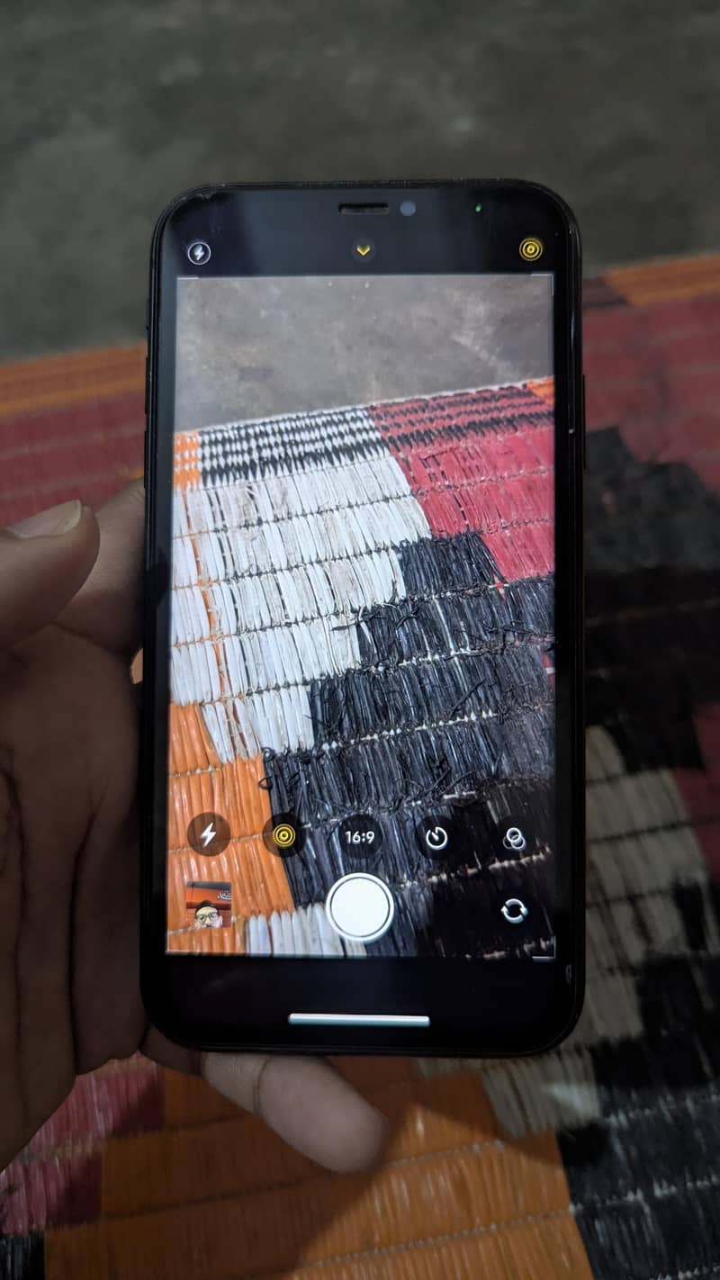 Apple iPhone XR 3