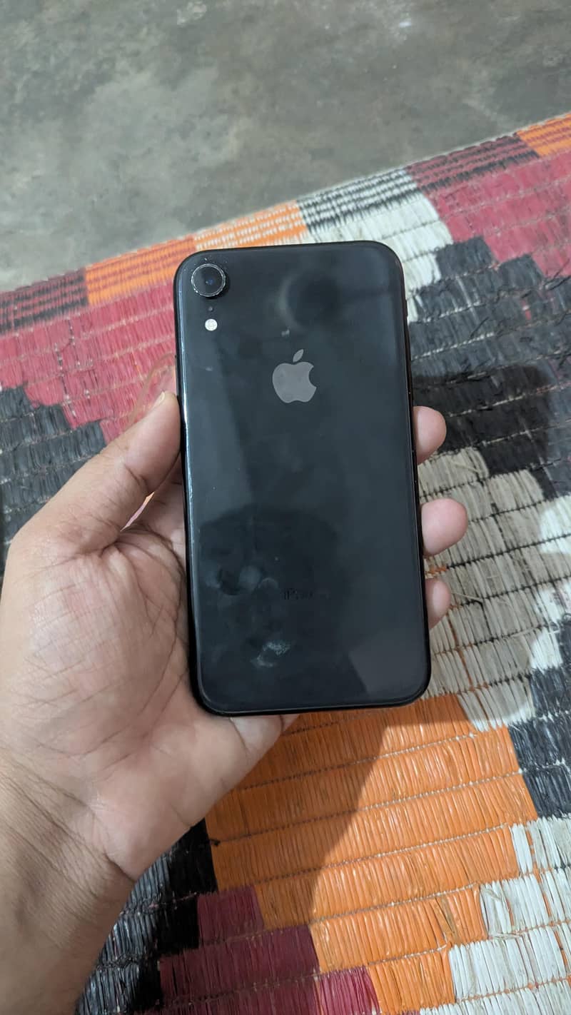 Apple iPhone XR 6
