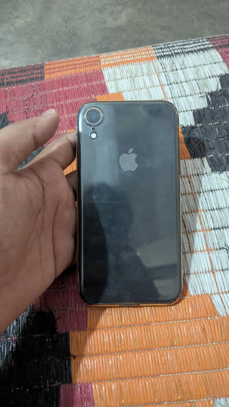 Apple iPhone XR 11
