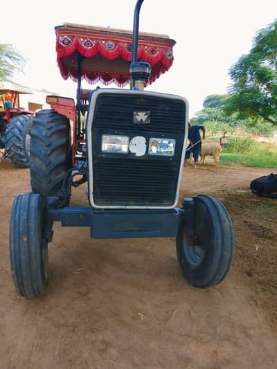 Massey Ferguson 385