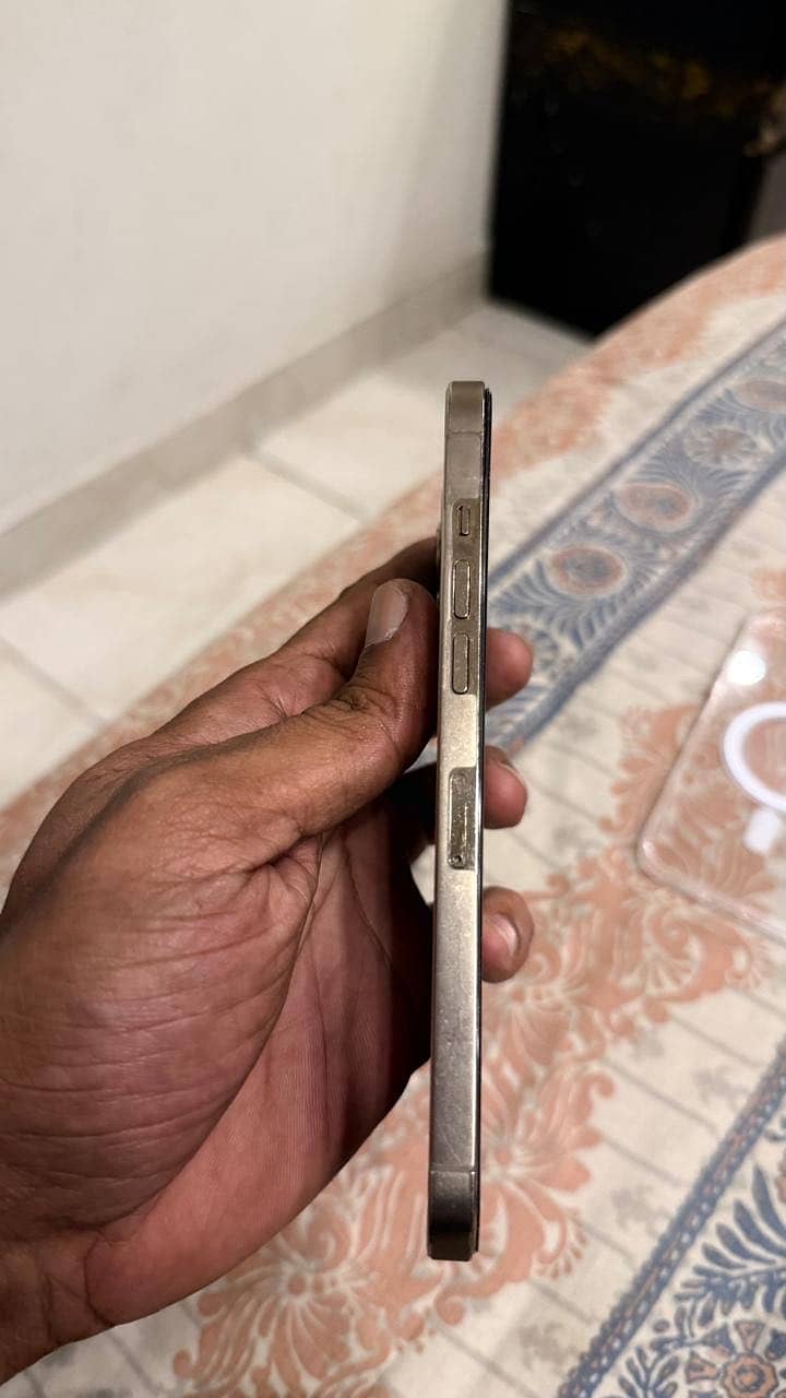 Apple iPhone 12 Pro Max 4