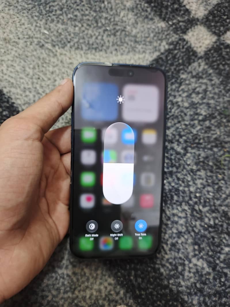 iphone 15 Promax 4